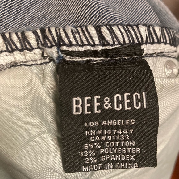 New & Ceci Los Angeles Blue Denim Distressed Ankle Jeans w/Embroidered Patches - Picture 16 of 16